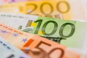 Abmahnung im Arbeitsrecht: Ist der Streitwert von Bedeutung?